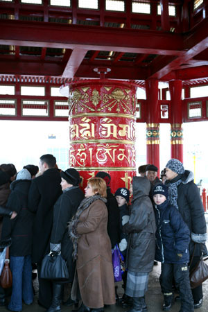 Торжественная церемония открытия буддийской пагоды (Калмыкия)